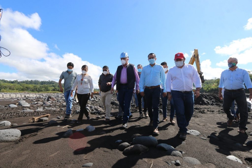 Ministro de Transporte y Obras Públicas da soluciones inmediatas en ...